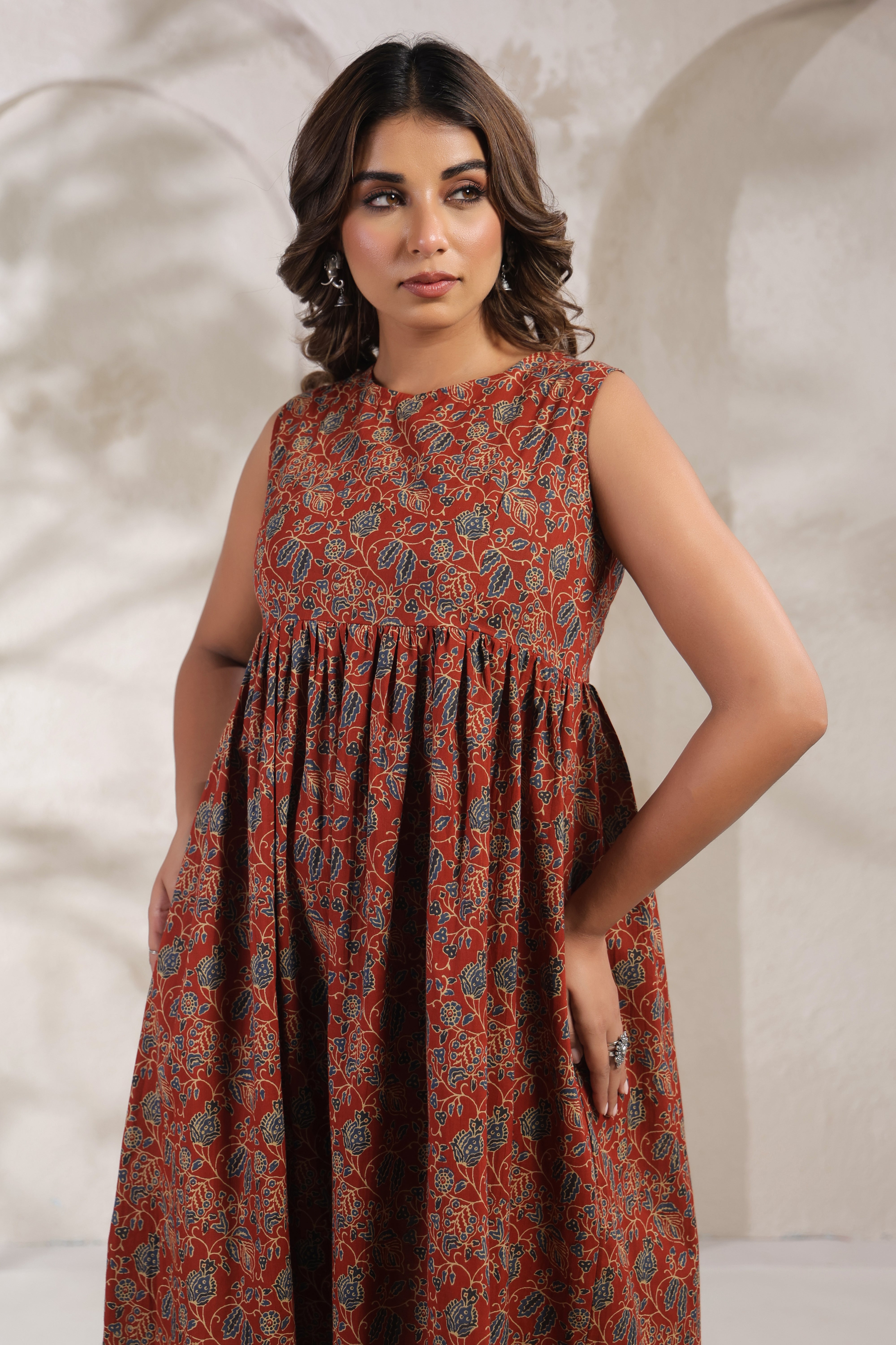 Maroon Floral Printed Sleeveless Cotton Kurti