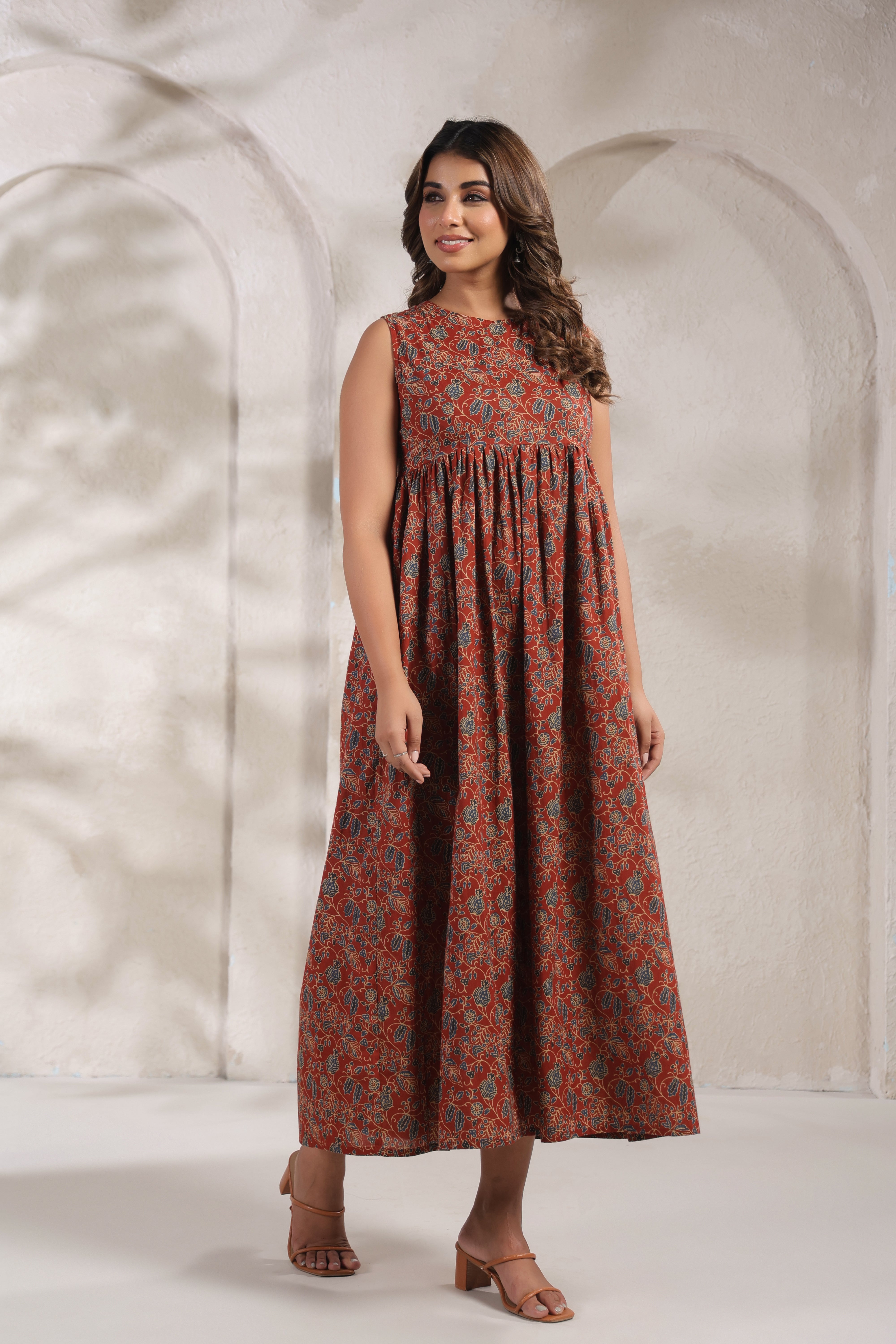 Maroon Floral Printed Sleeveless Cotton Kurti