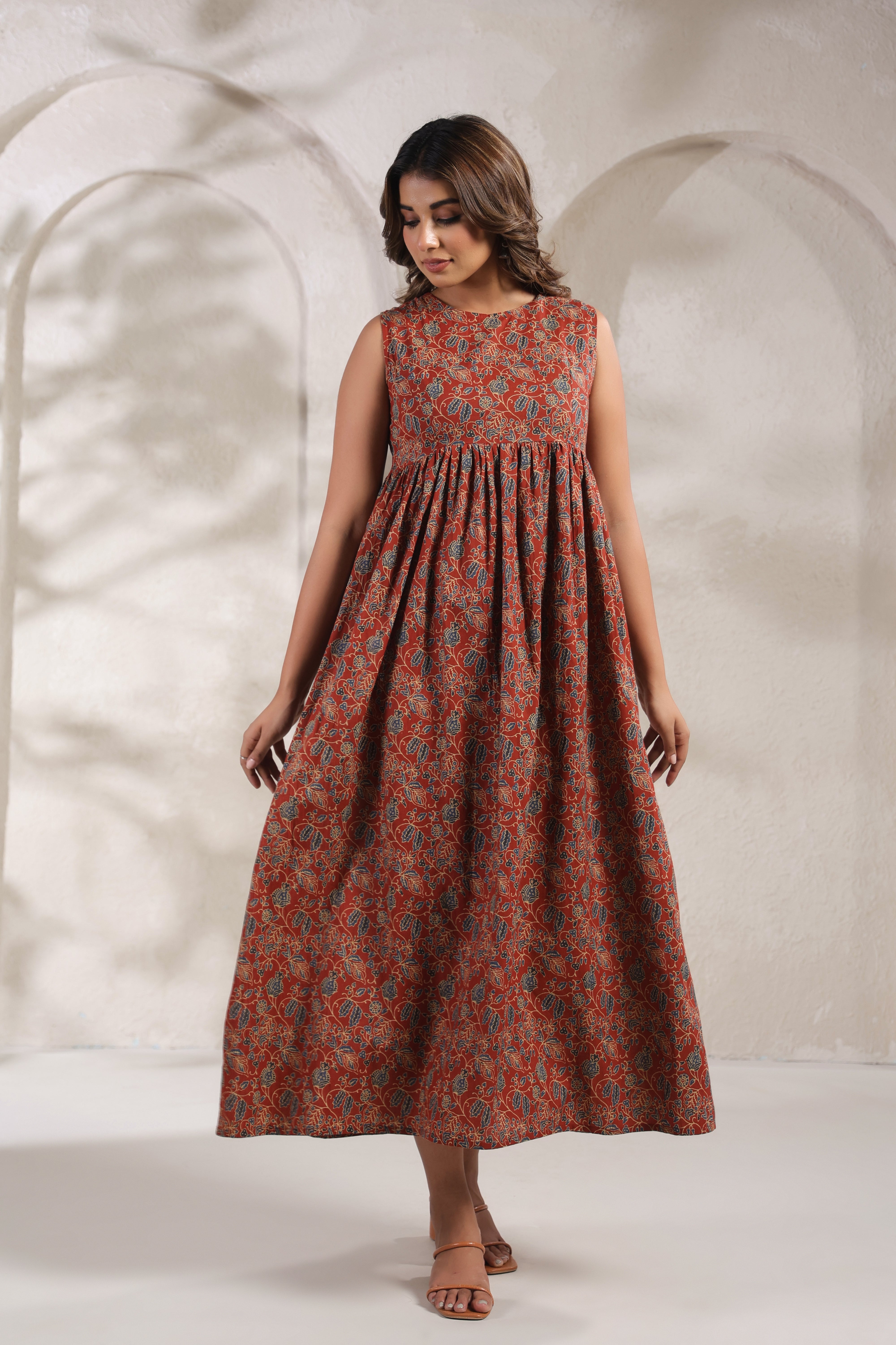 Maroon Floral Printed Sleeveless Cotton Kurti