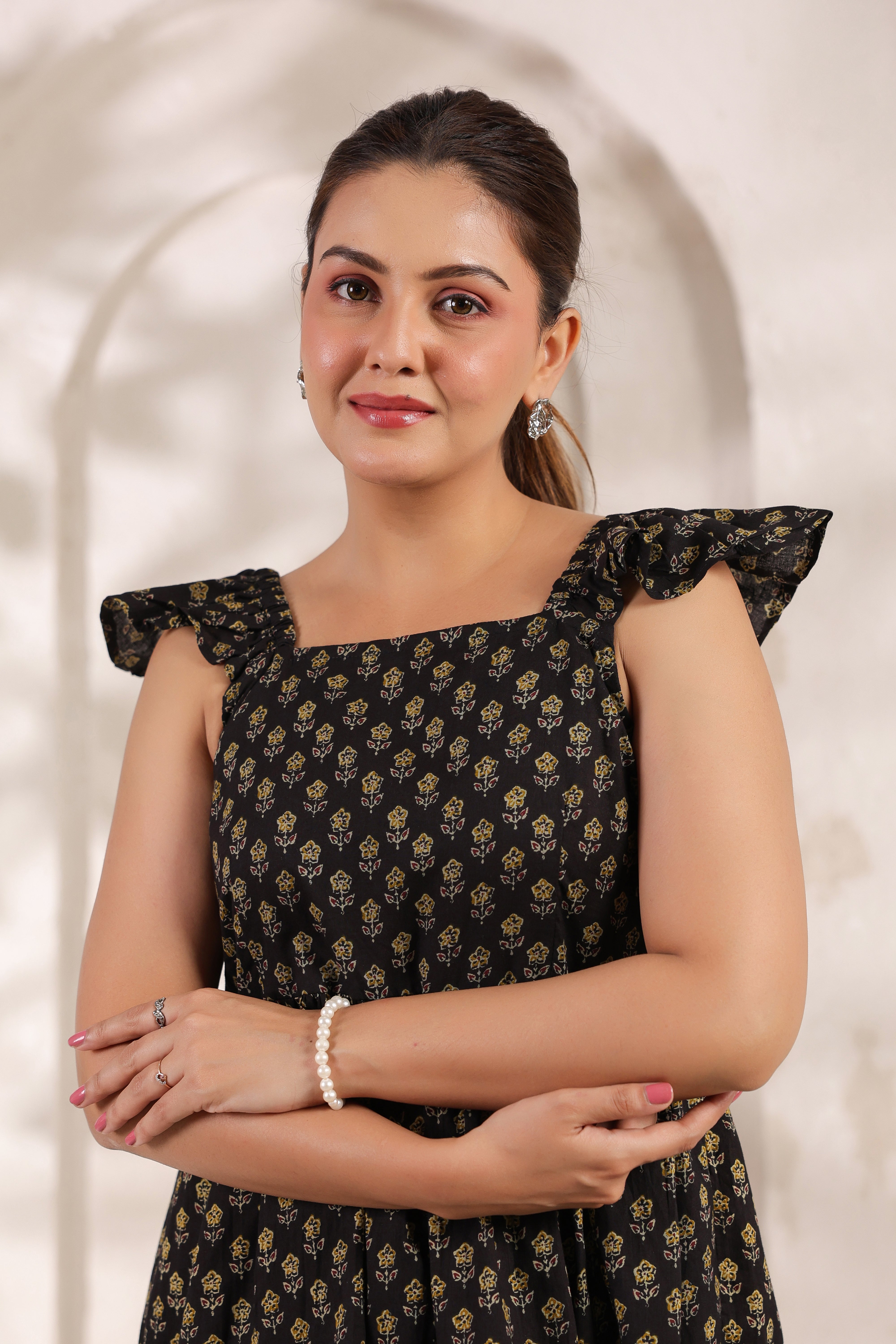 Black & Gold Floral Printed Sleeveless Kurti Top