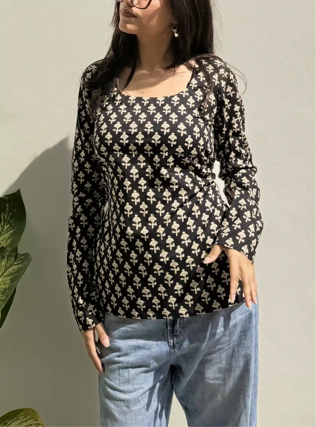 Noorika Boat Neck Kurti