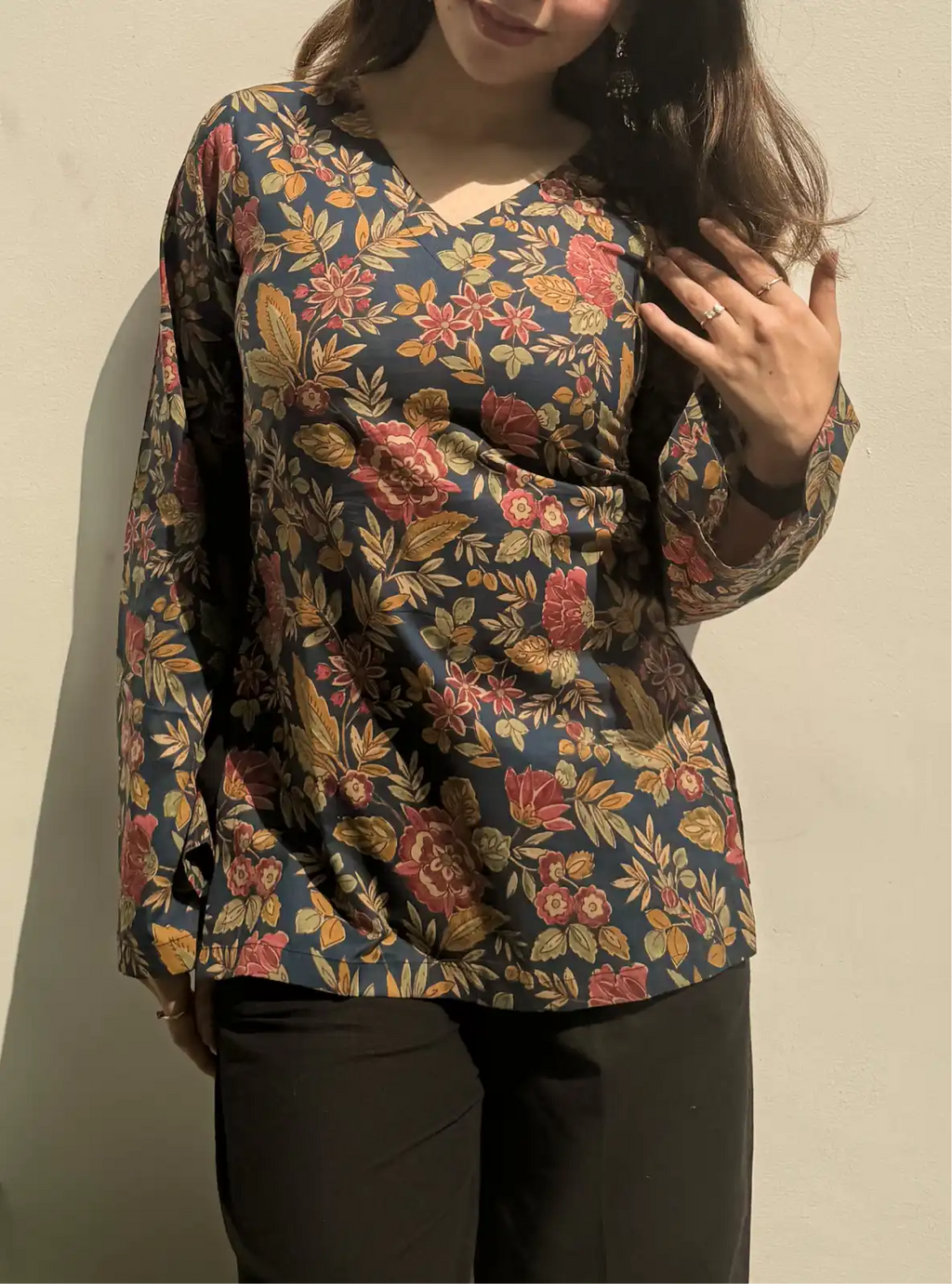Gumshuda Bell Sleeves Kurti