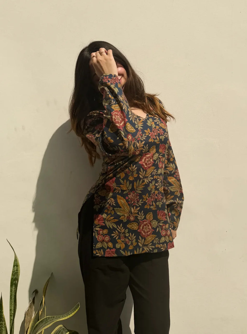 Gumshuda Bell Sleeves Kurti