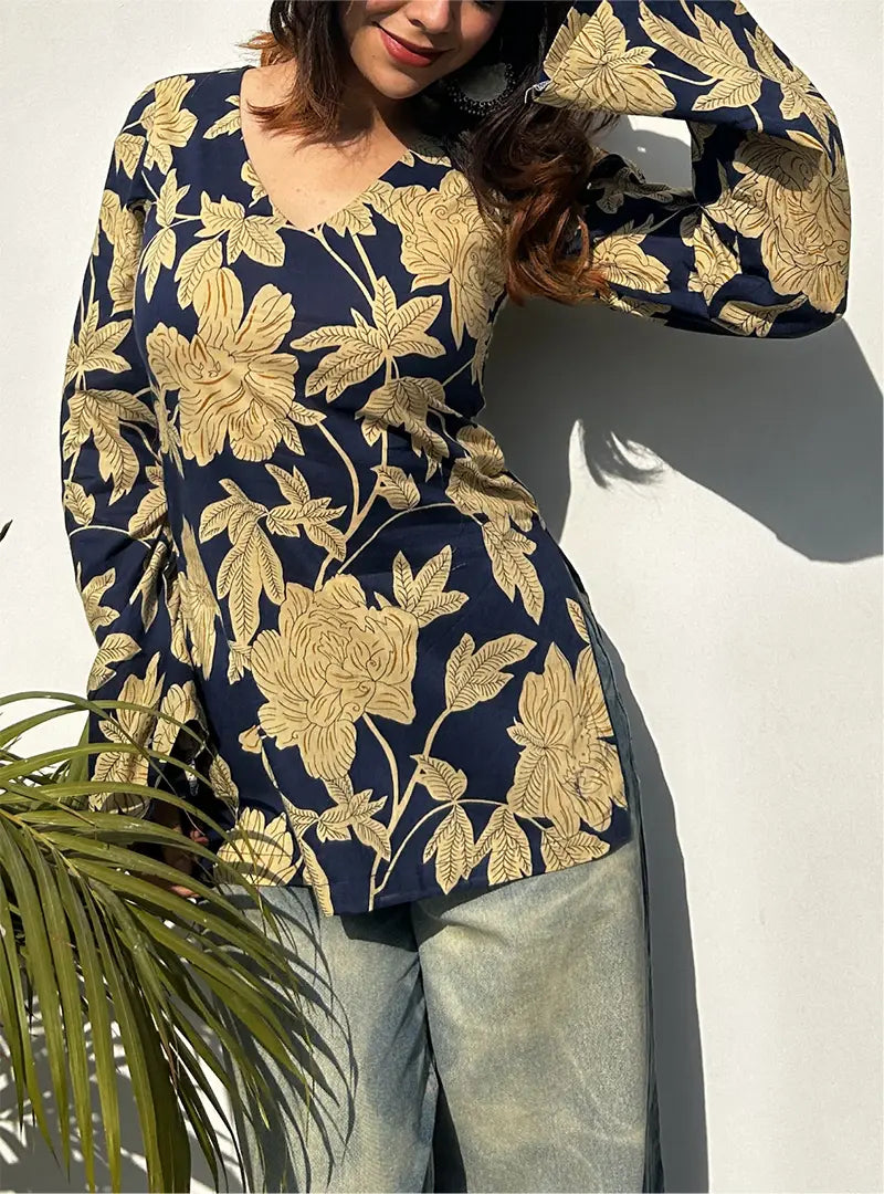 Raina Bell Sleeves Kurti
