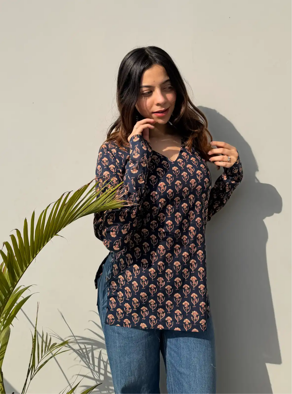 Vanya Straight Sleeves Kurti
