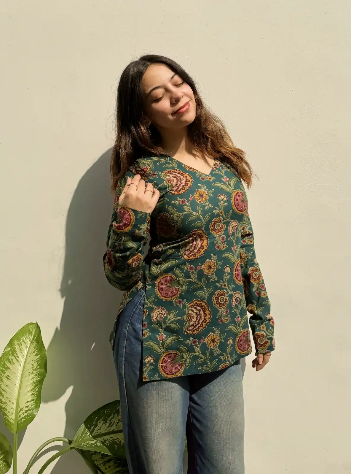 Manya Straight Sleeves Kurti