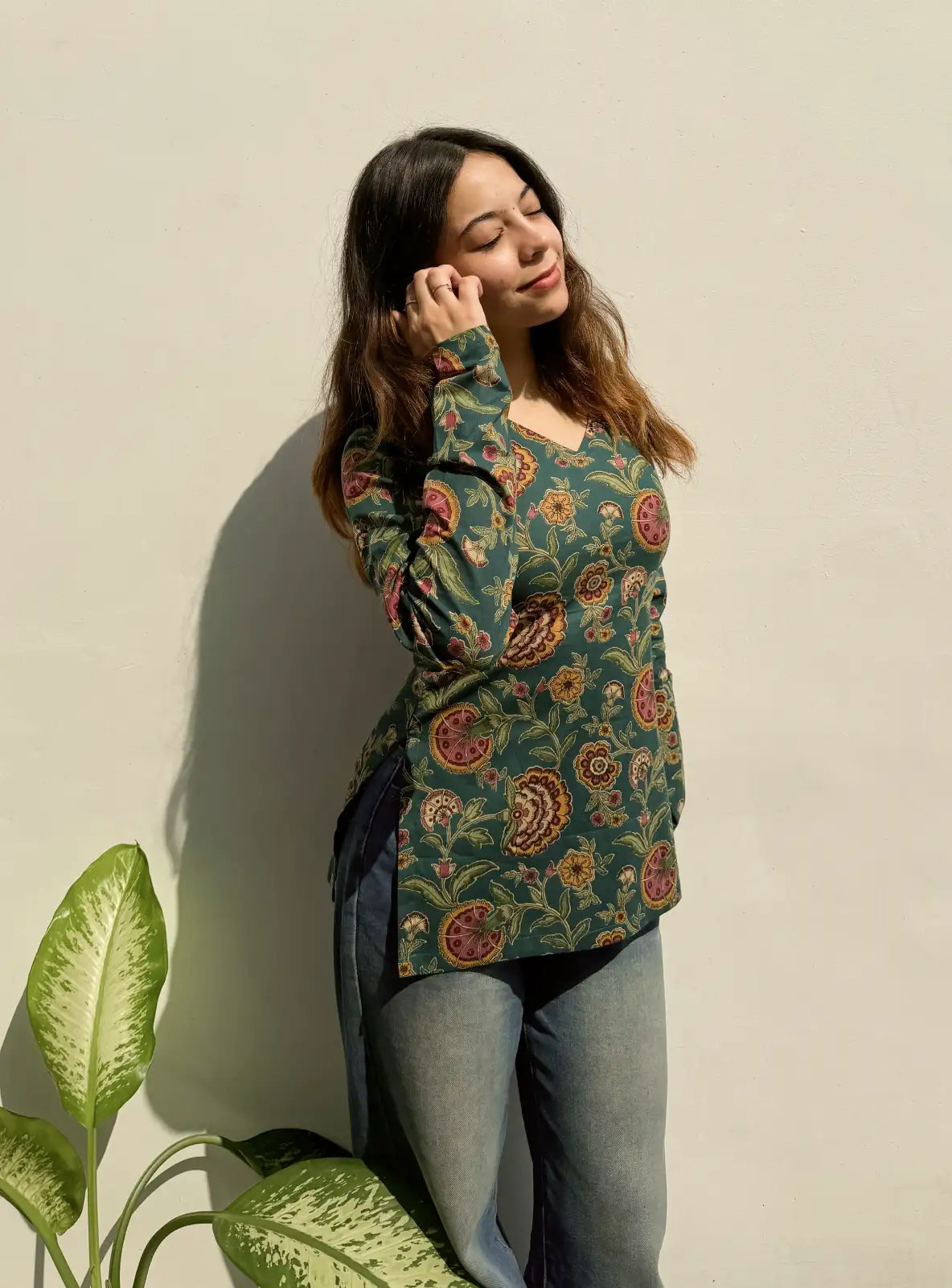 Manya Straight Sleeves Kurti