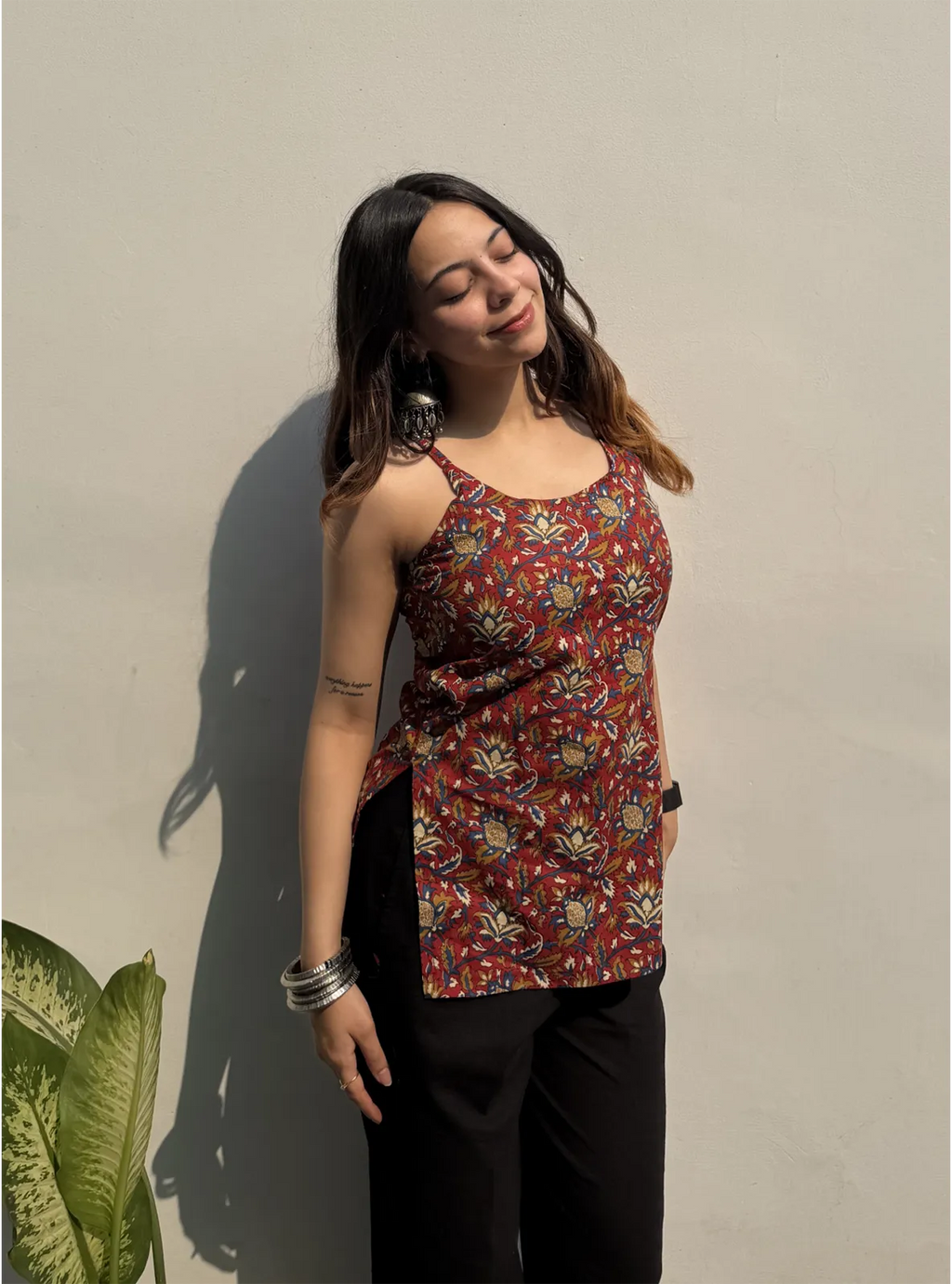 Saanjh Short Sleeveless Kurti
