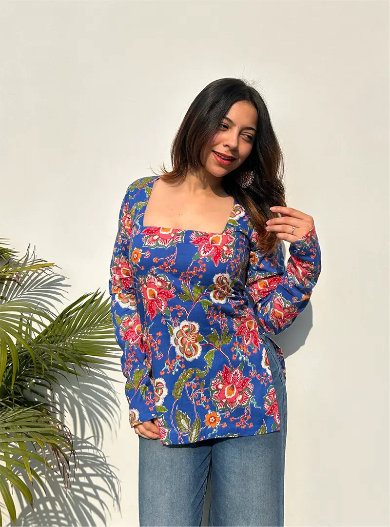 Saanvi Square Neck Kurti