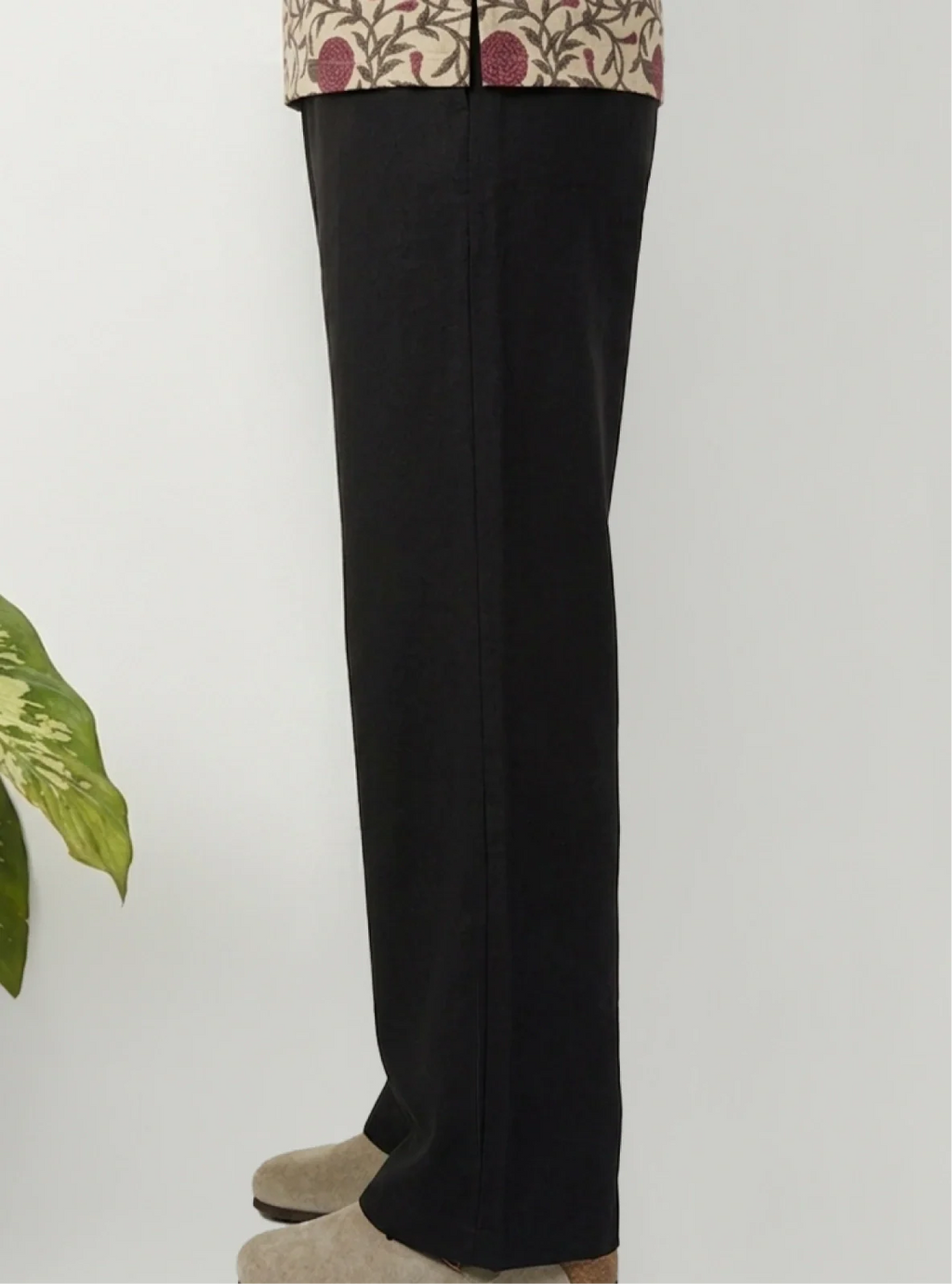 Black Cotton Linen Relaxed Fit Pants