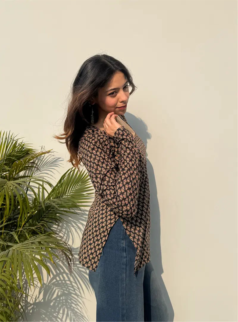 Muddut Square Neck Kurti