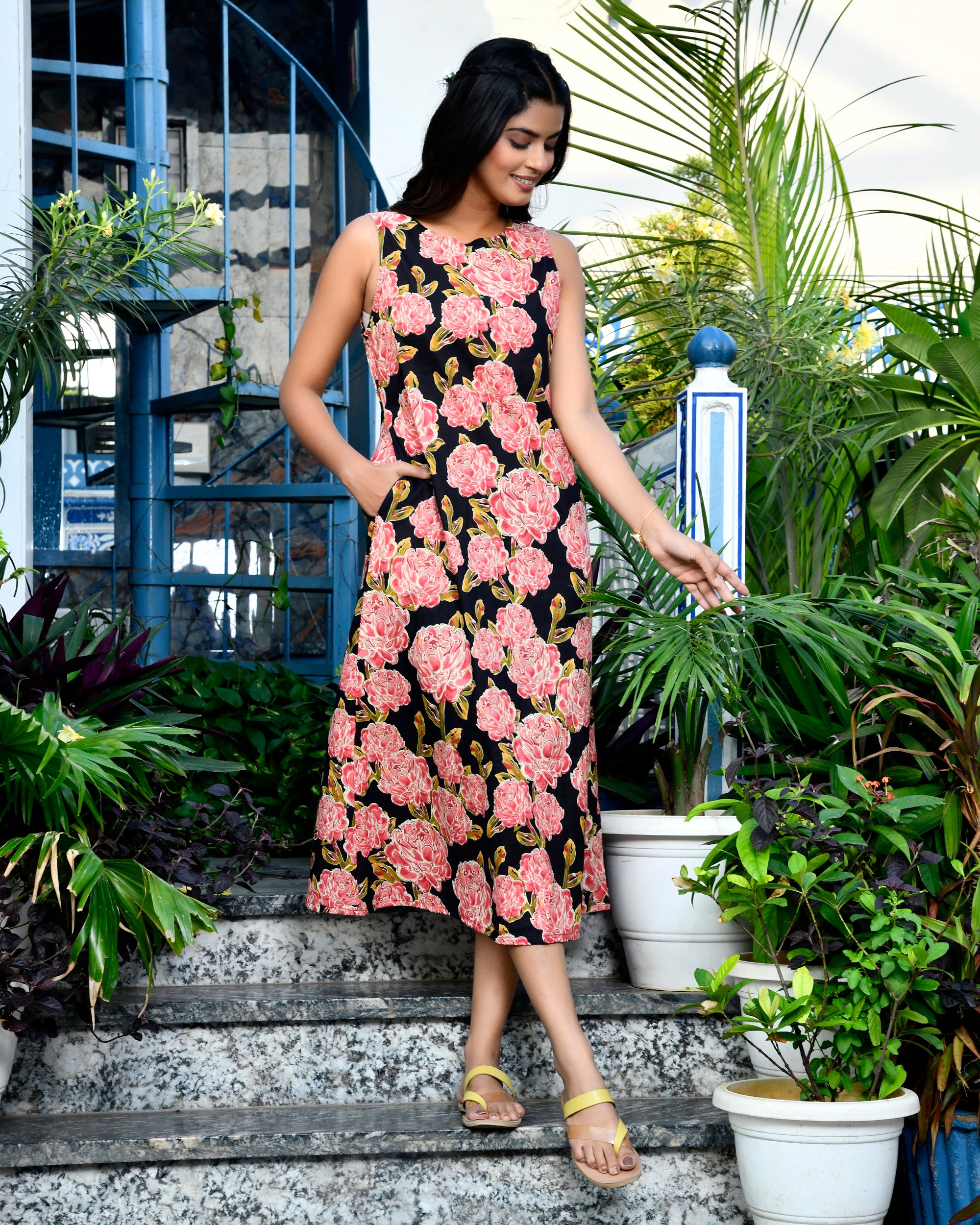 Black & Pink Floral Printed Cotton Midi Dress Sleeveless A-Line Tunic