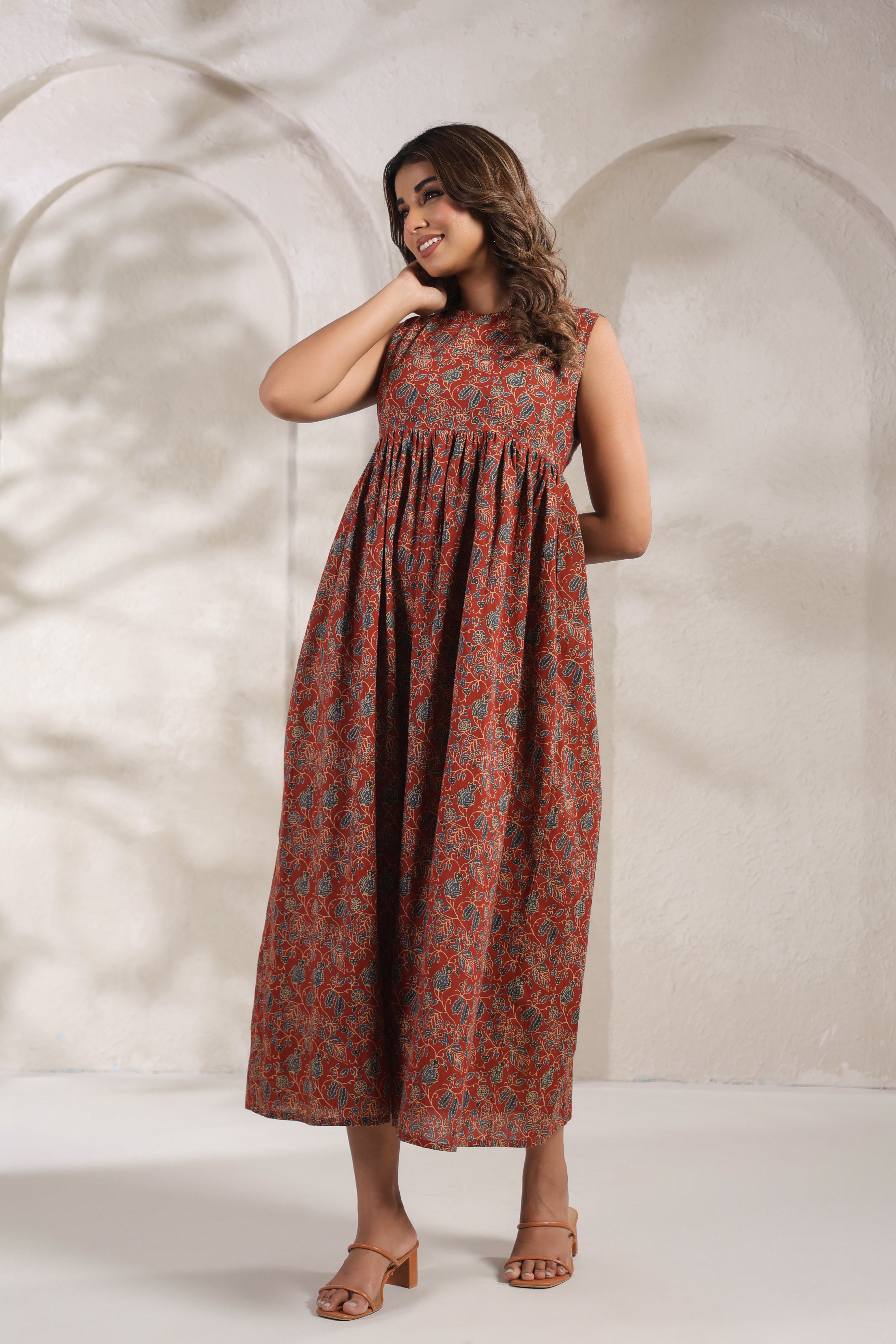 Maroon Floral Printed Sleeveless Cotton Kurti